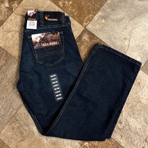 Men's FR Jean - 32 x 30 (7 pairs available)